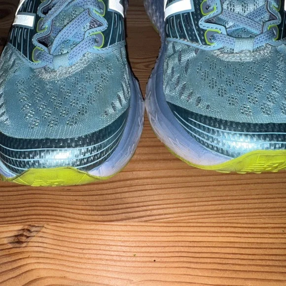 New Balance Fresh Foam Women's Athletic Shoes - Aqua and Lime - Picture 2 of 5